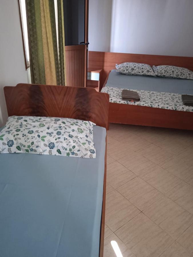 Hotel Moris Kryemëdhej Dış mekan fotoğraf