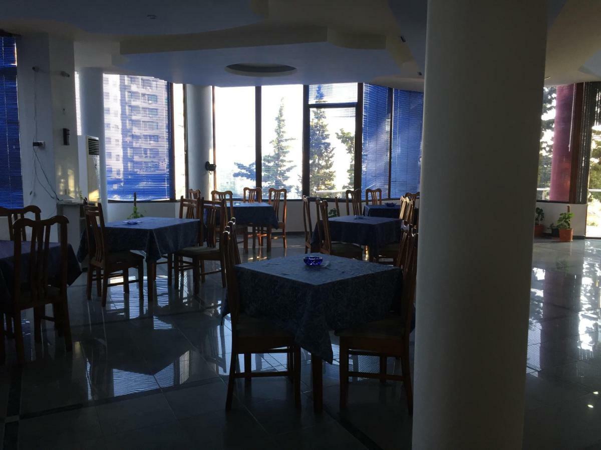 Hotel Moris Kryemëdhej Dış mekan fotoğraf