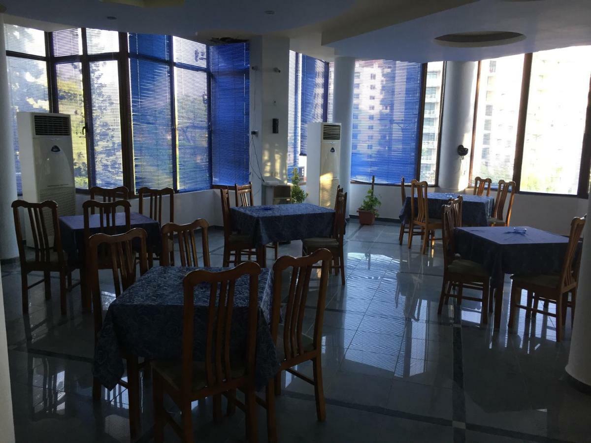 Hotel Moris Kryemëdhej Dış mekan fotoğraf