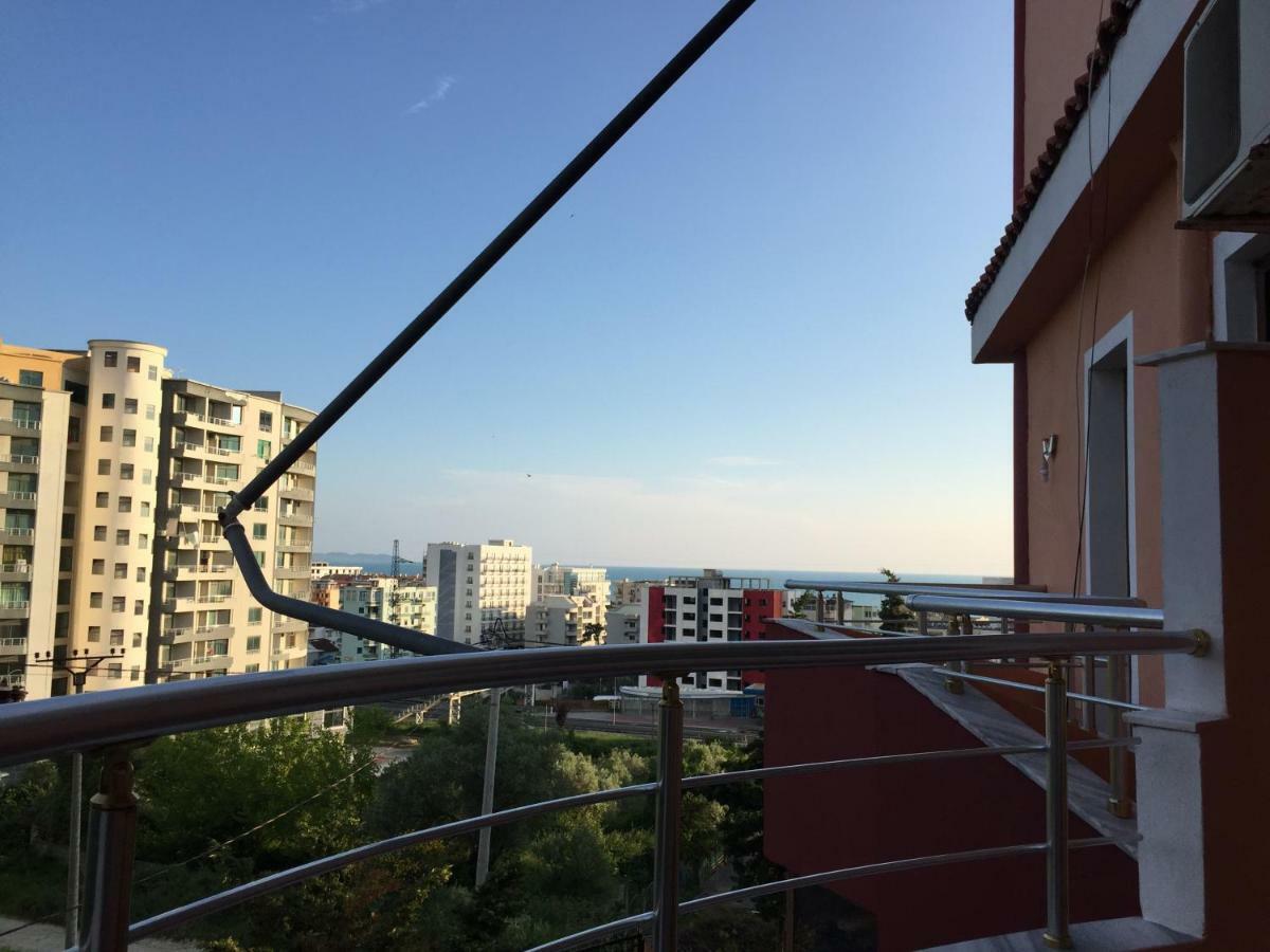 Hotel Moris Kryemëdhej Dış mekan fotoğraf