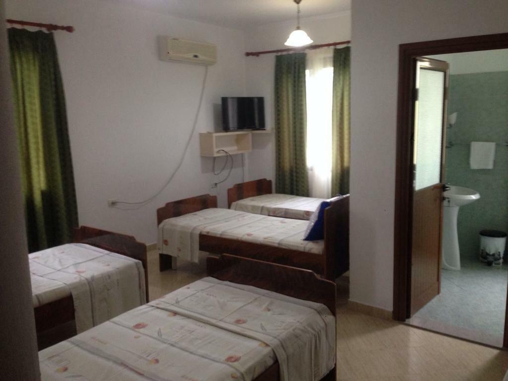 Hotel Moris Kryemëdhej Dış mekan fotoğraf